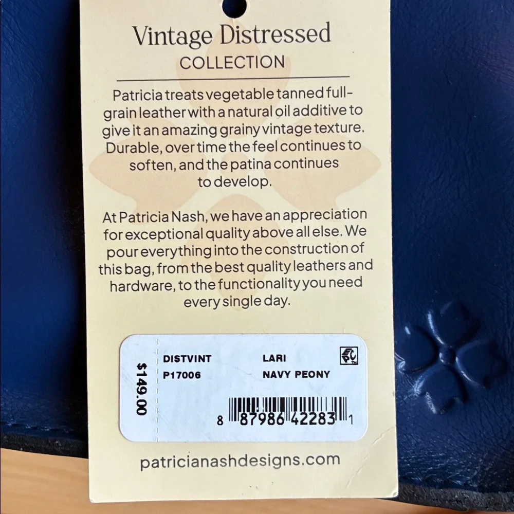 Patricia Nash lari in navy peony - Picture 10 of 16